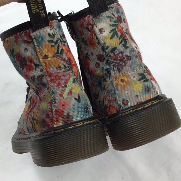 [SOLD] Floral Canvas Dr. Martens Boot T12 - Picture 8 of 9